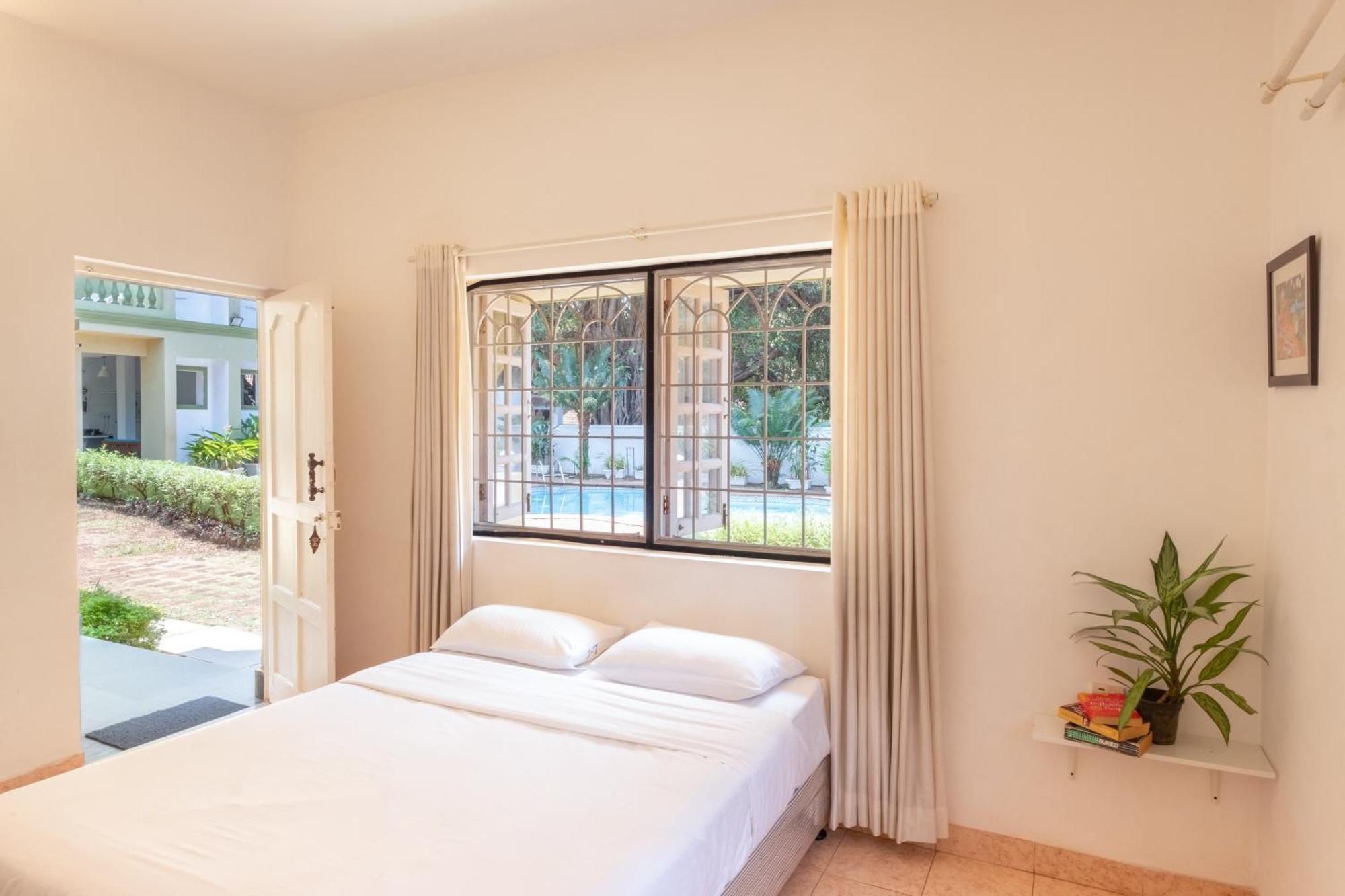Aparthotel Casa Legend Economy, Calangute Goa à Candolim Extérieur photo