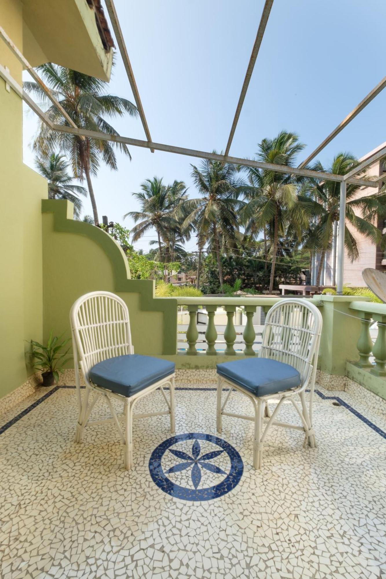 Aparthotel Casa Legend Economy, Calangute Goa à Candolim Extérieur photo